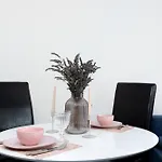Spacious Tarsis In By Renters * קולובז'ג