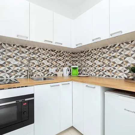 Lejlighed Spacious Tarsis In By Renters