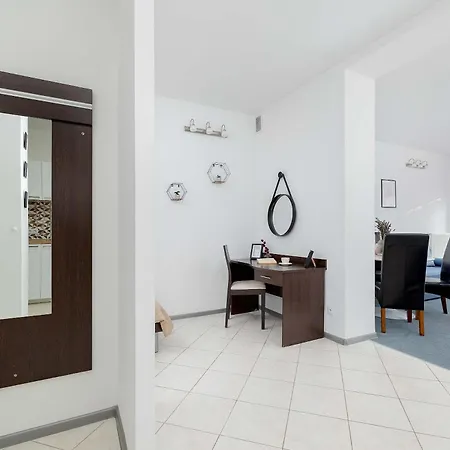 Spacious Tarsis In By Renters Lejlighed Kołobrzeg