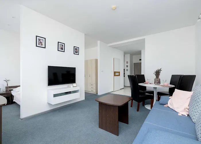 شقة Spacious Tarsis In By Renters كولوبرزيغ