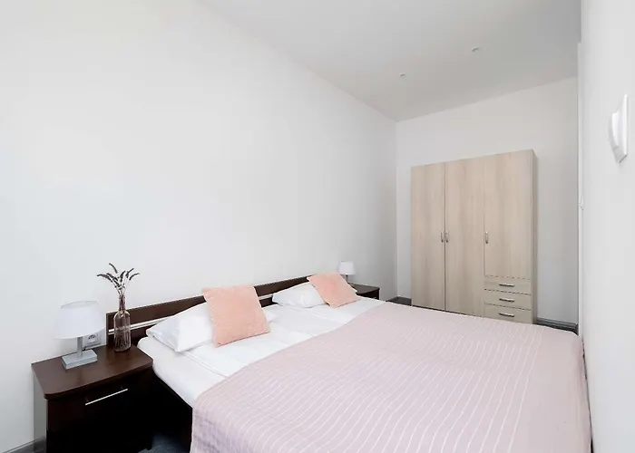 شقة Spacious Tarsis In By Renters *