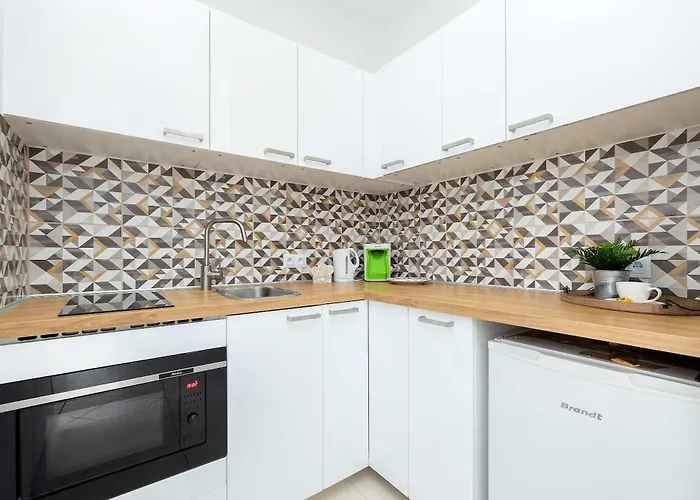 شقة Spacious Tarsis In By Renters