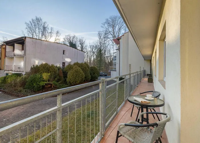 Spacious Tarsis In By Renters